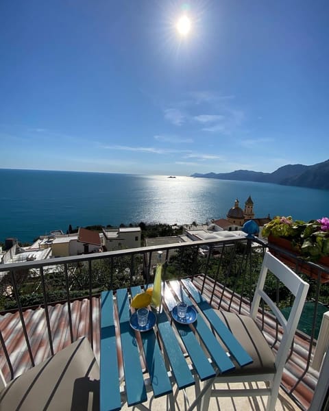 IL PROFUMO DEI FIORI SUITE Apartment in Praiano