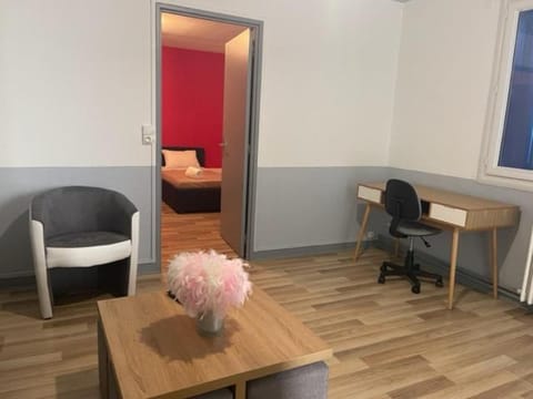 Living room, hair dresser