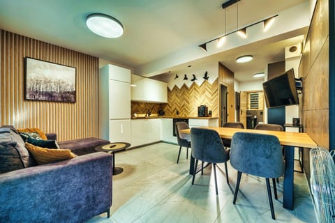 Kitchen or kitchenette, Living room