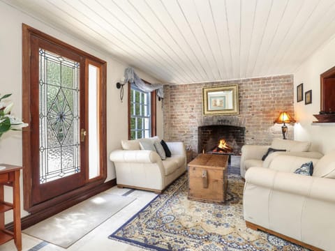 Living room, Seating area, flat iron