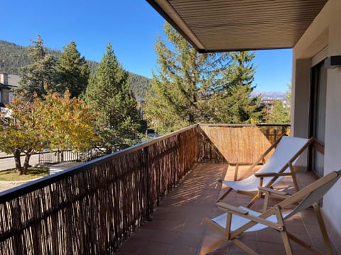 Balcony/Terrace, Mountain view