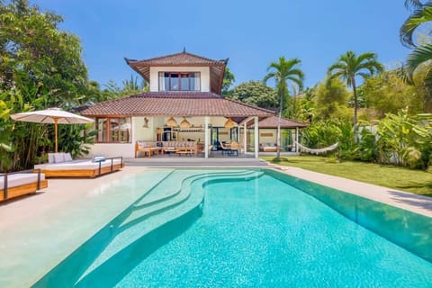 Villa Baladeva - 5 BDR Luxury Villa with huge private Pool Villa in Kuta