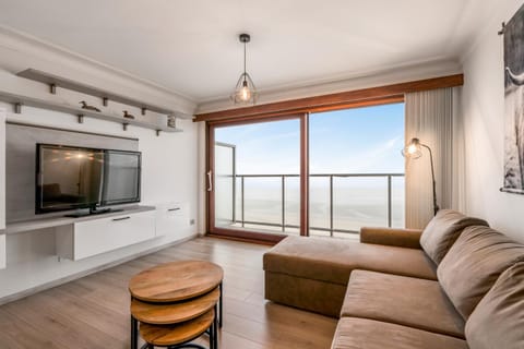 TV and multimedia, Living room, Seating area, Sea view
