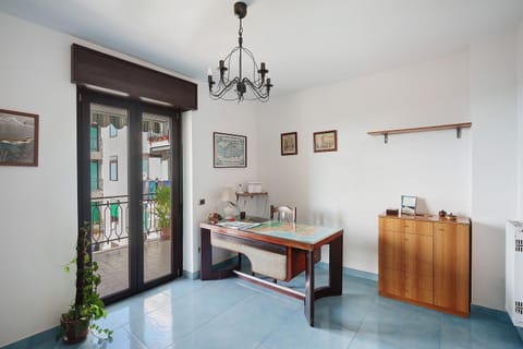 Property building, Kitchen or kitchenette, Living room