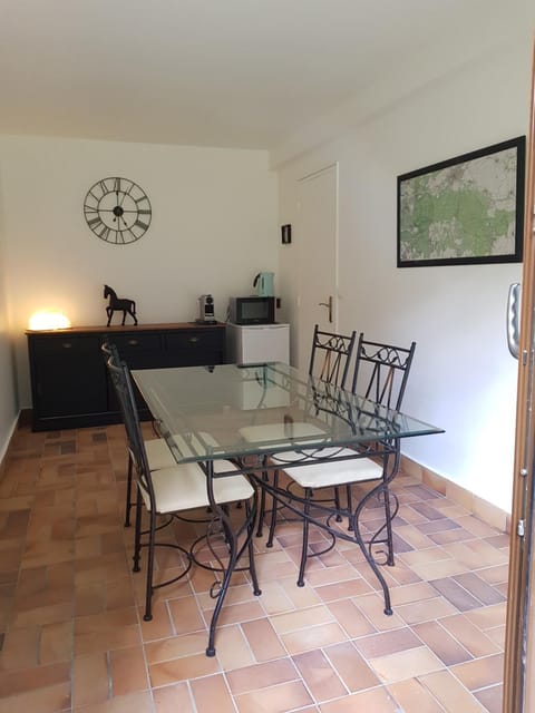 Dining area, Breakfast