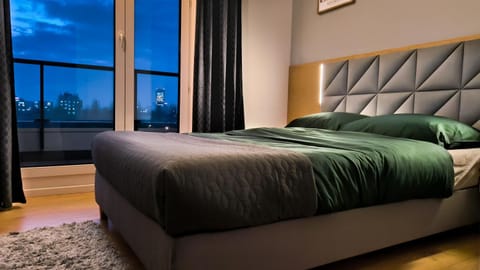 Photo of the whole room, Seating area, Bedroom