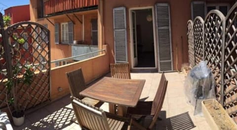 BIG WHITE Apartment in Nice