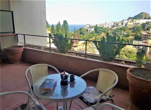 Day, Natural landscape, View (from property/room), Balcony/Terrace, City view, Landmark view, Sea view, Breakfast
