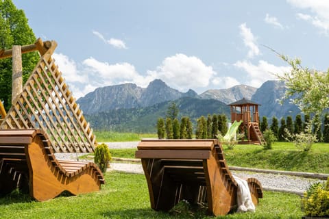 Nearby landmark, Day, Natural landscape, Mountain view