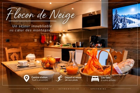 TV and multimedia, Coffee/tea facilities, Living room, Food and drinks, Text overlay, kitchen