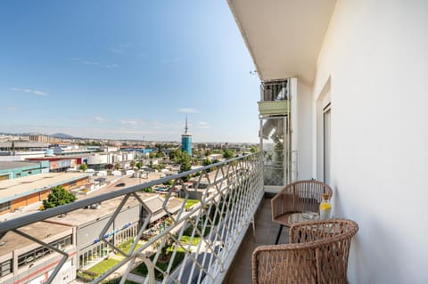 Property building, Patio, Day, View (from property/room), Balcony/Terrace, City view
