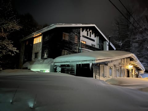 Property building, Winter