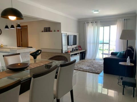 Living room, Meals