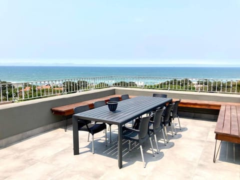 Patio, Natural landscape, View (from property/room), Dining area, Sea view