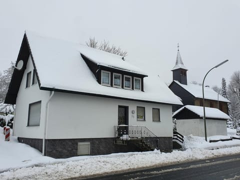 Property building, Winter