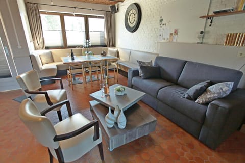 Communal lounge/ TV room, Living room, Dining area