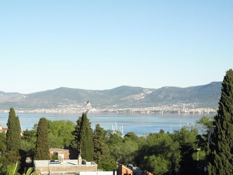 Sunny Apartment in Split