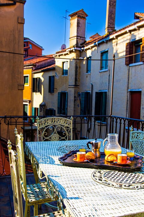 Balcony/Terrace, Breakfast
