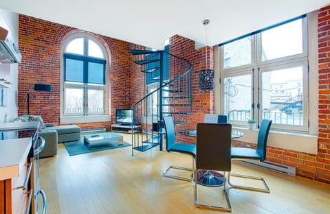 Living room, Dining area