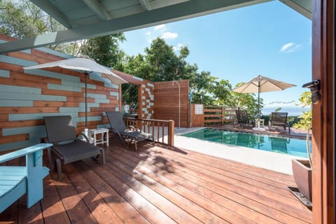 Living room, Swimming pool