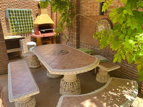 Patio, BBQ facilities, BBQ facilities, Garden