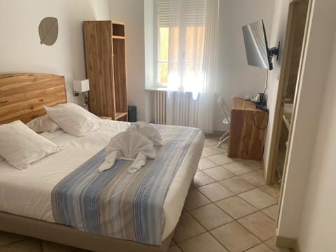 Photo of the whole room, Facility for disabled guests