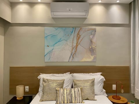 Bed, Bedroom, air conditioner