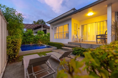 Property building, Swimming pool