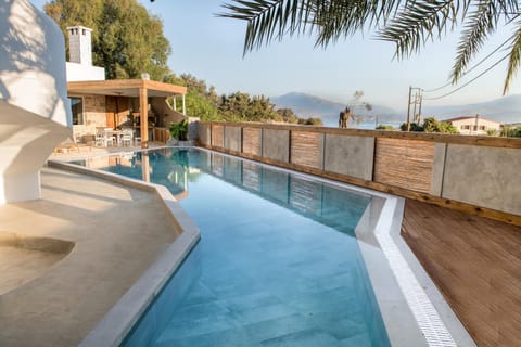 View (from property/room), Pool view, Swimming pool, sunbed