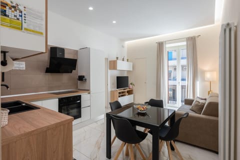 Facade/entrance, Kitchen or kitchenette, kitchen