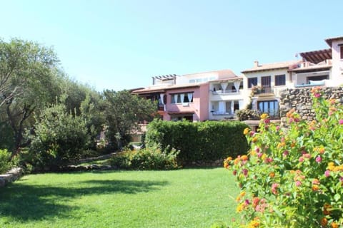 Property building, Garden, Garden view