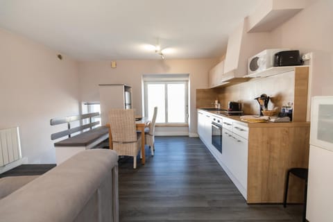 Kitchen or kitchenette, stove, kitchen