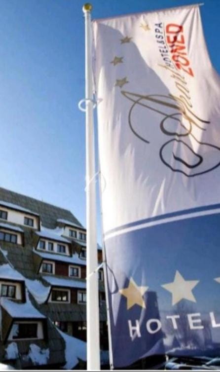 Apart Hotel & spa Zoned II, Kopaonik, apartman Lukač - special benifit Children up to 17 of age accompanied by two adutls staj for free! FREE PARKING! Apartment in Serbia