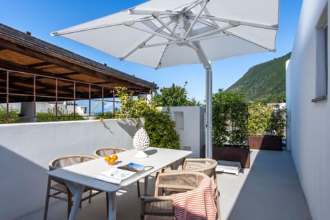 Patio, Balcony/Terrace, Mountain view