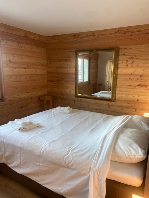 Swiss Chalet Feniks by Jolidi Chalet in Riddes