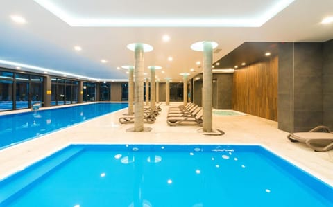 Swimming pool, Swimming pool