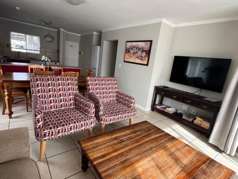 Beautiful 3 Bedroom Ground floor apartment - 66 Santini Village Apartment in Plettenberg Bay