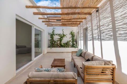 Patio, Inner courtyard view