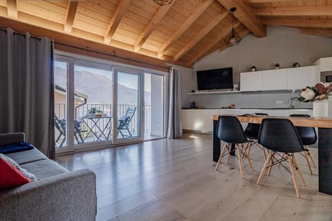 Bellano Holidays - Casa Artemio Apartment in Bellano