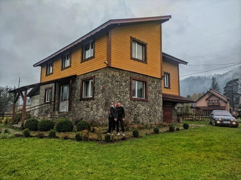 Property building, Natural landscape, Garden, Guests, Guests, Parking