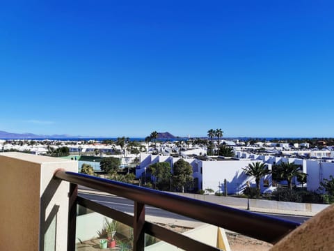 Balcony/Terrace, City view, Sea view, Street view