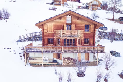 Property building, Winter