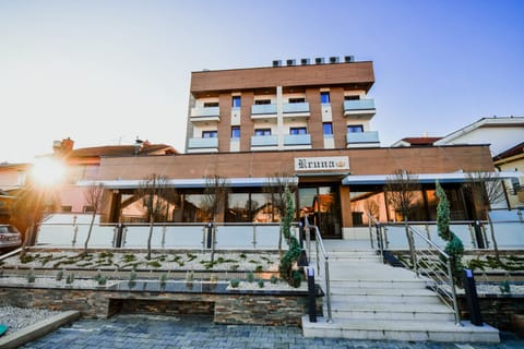 Zlatna Kruna Hotel in Federation of Bosnia and Herzegovina