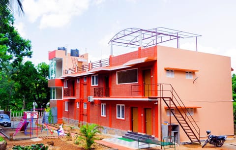 Property building, Facade/entrance