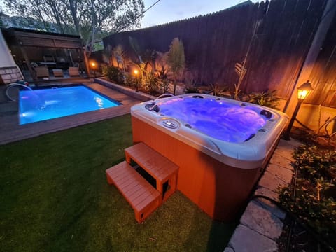 Spa and wellness centre/facilities, Pool view, Swimming pool