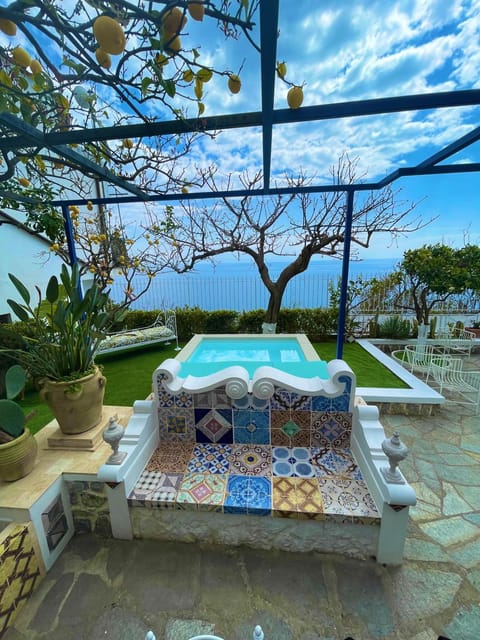 Garden, View (from property/room), Balcony/Terrace, Garden view, Pool view, Swimming pool, sunbed