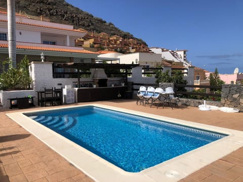 BBQ facilities, Swimming pool, Swimming pool