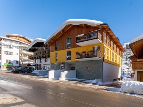 Property building, Winter