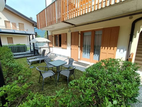 Facade/entrance, Garden, Garden view