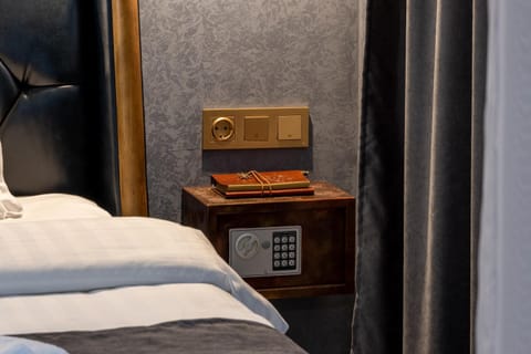 Bed, safe